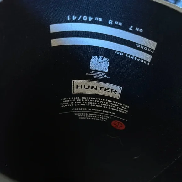 Hunter Classic Navy Rain Boots - Picture 2 of 7